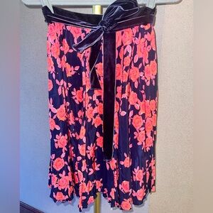 Women’s Tori Burch skirt